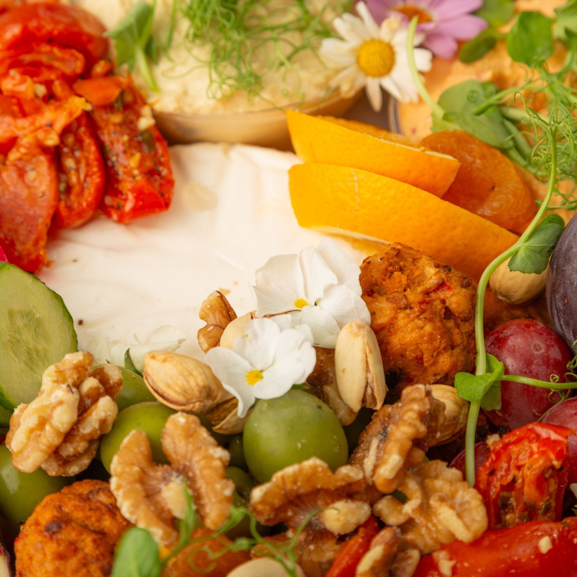 Large Vegan Gluten Free Platter with Gluten-Free Crackers and Gluten-Free Bread - Feeds 14
