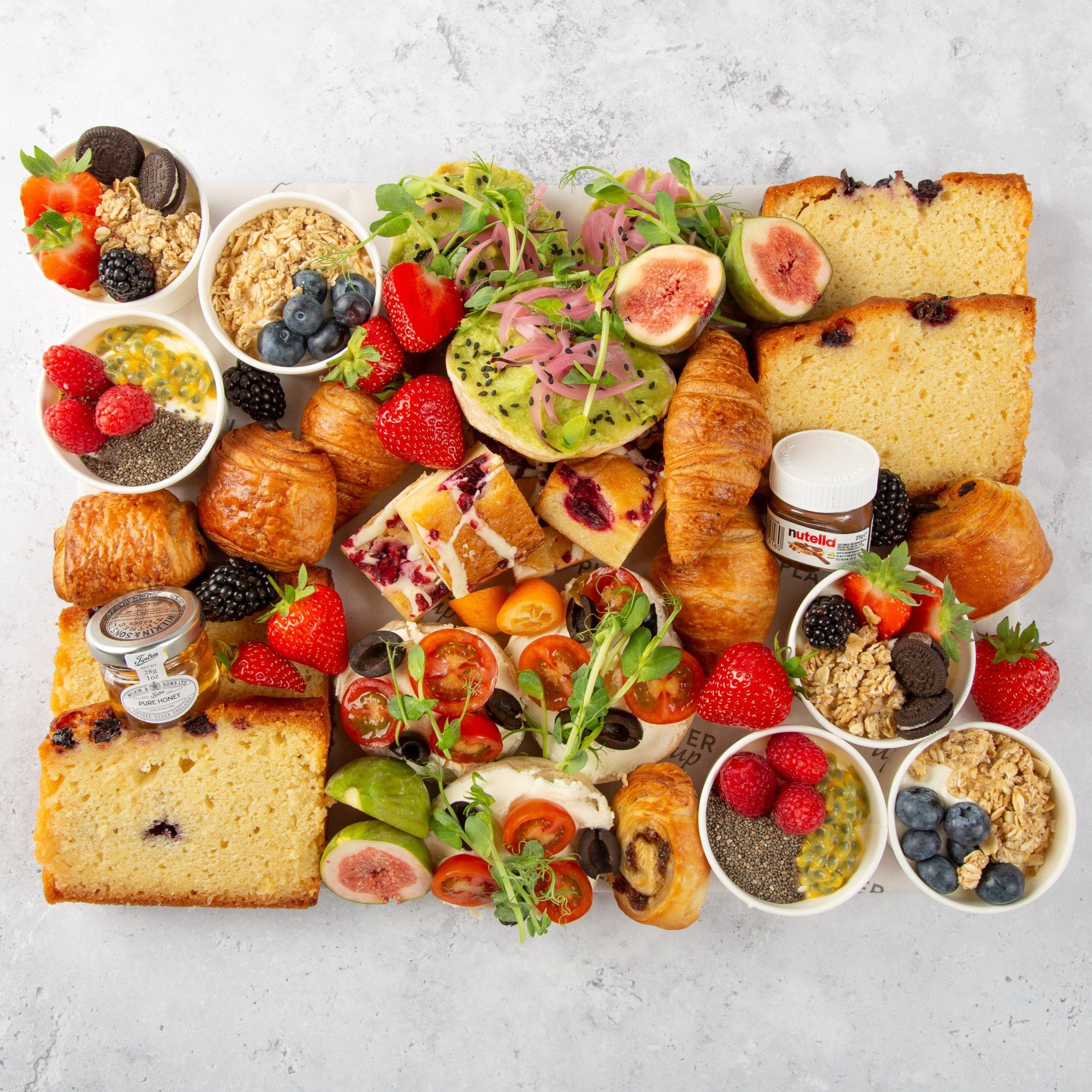 Summer Brunch Platter - Feeds 10