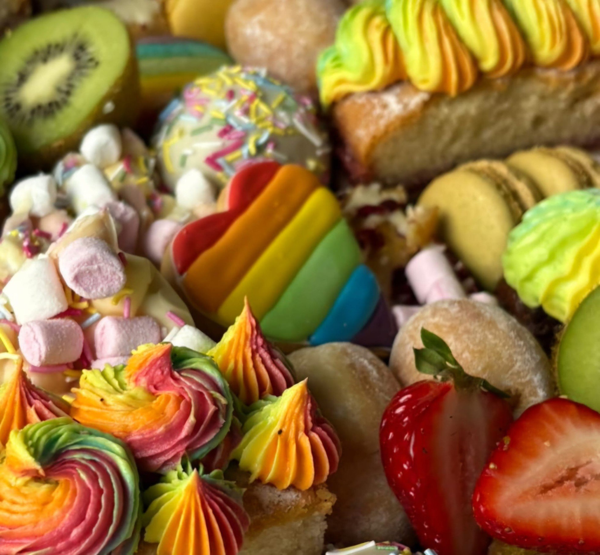 Large Pride Dessert Platter - Feeds 20