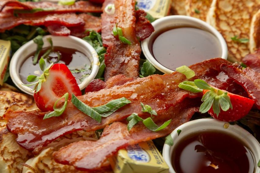 Pancake Platter with Bacon and Maple Syrup - 22 Pancakes