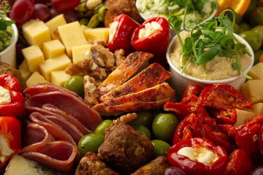 Large Pork-Free Charcuterie Grazing Platter - Feeds 14