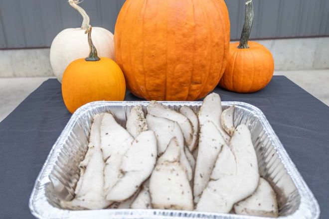 Sliced House Turkey Breast 4lbs - Heat & Serve 