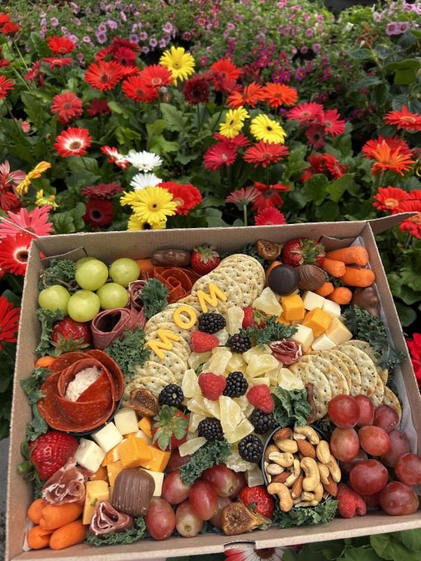 Mothers Day Brunch Package - Serves 8 to 10 People