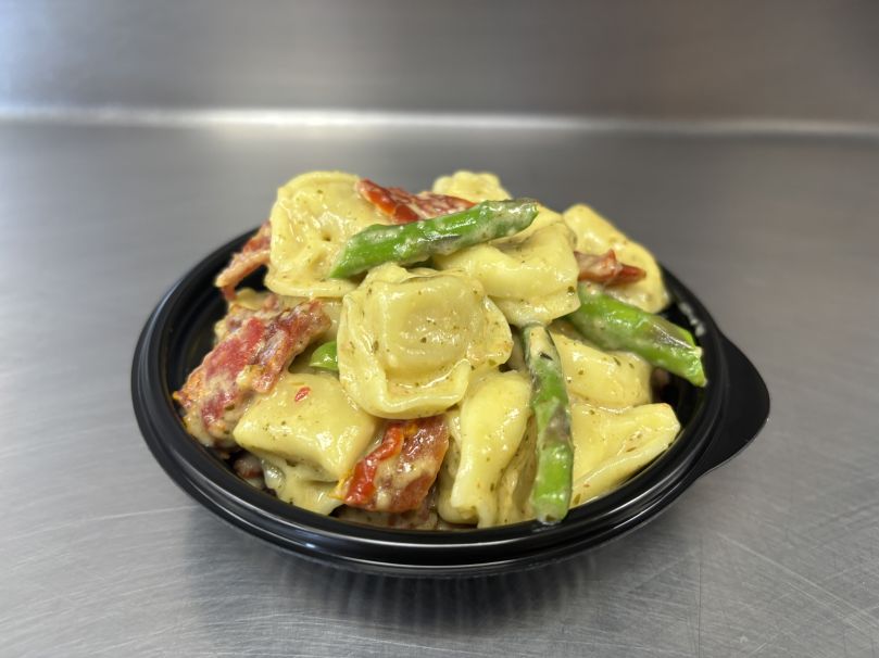 Tortellini in Pesto Cream Sauce 1/2 Pan