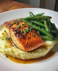 Grilled Salmon (Under 500 Calorie Meal)