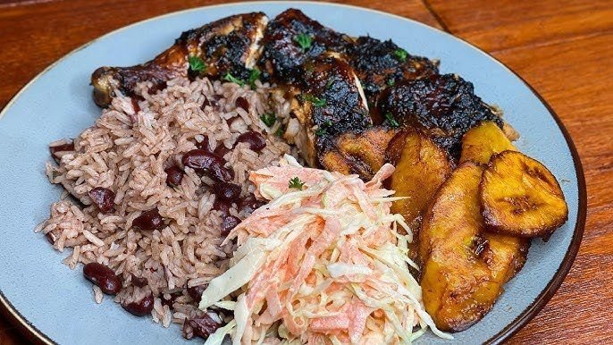 Jerk chicken with wild rice and cabbage