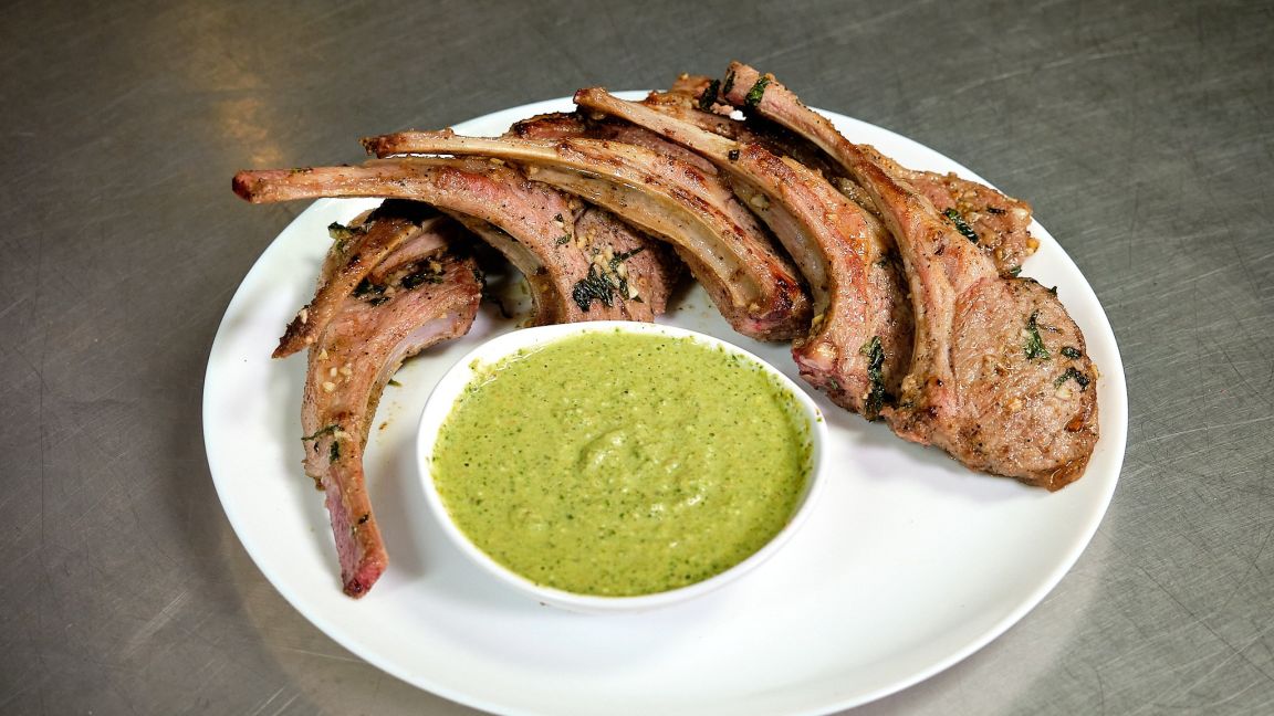 Herb marinated lollipop lamb chops