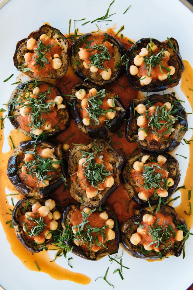 Shish Kabobs & Spanakopita | Saladelia Entrées & Buffets Catering