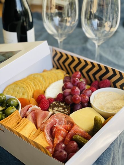 Antipasto Grazing Box