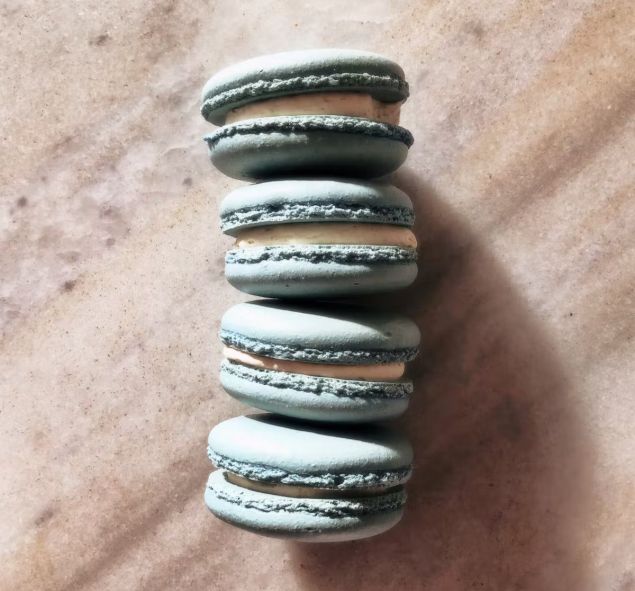 HALF-DOZEN MACARONS (Assorted Flavors)